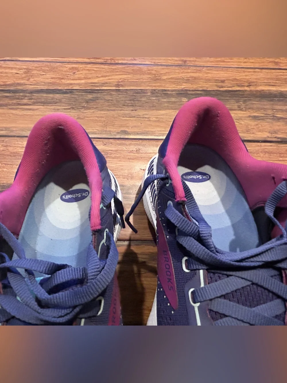 Brooks Adrenaline GTS 22 running shoes. Women’s size 10 Medium.